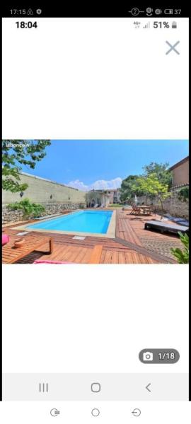 vélodrome villa 3 logements 13 personnes piscine parking